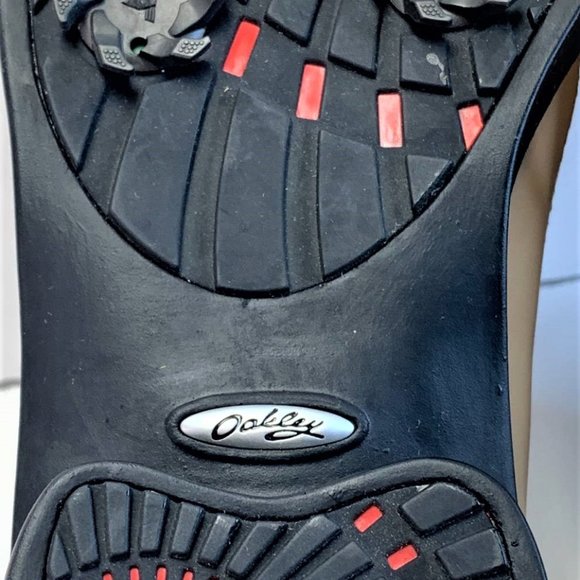 NEW Woman's OAKLEY GOLF SHOES Size 8.5 Ladies Golf Shoes - Picture 5 of 8